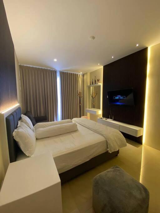 Nagoya Thamrin Apartment High Floor With View מראה חיצוני תמונה