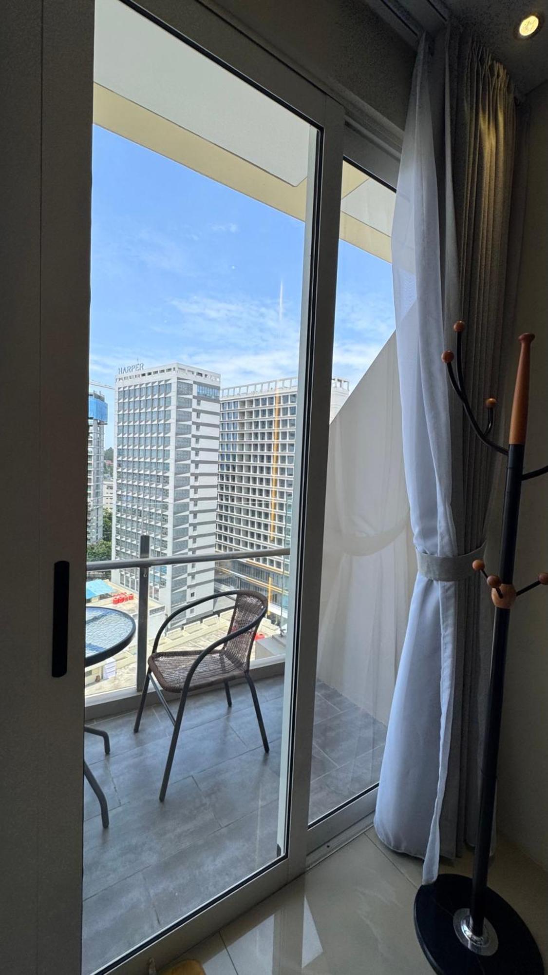 Nagoya Thamrin Apartment High Floor With View מראה חיצוני תמונה