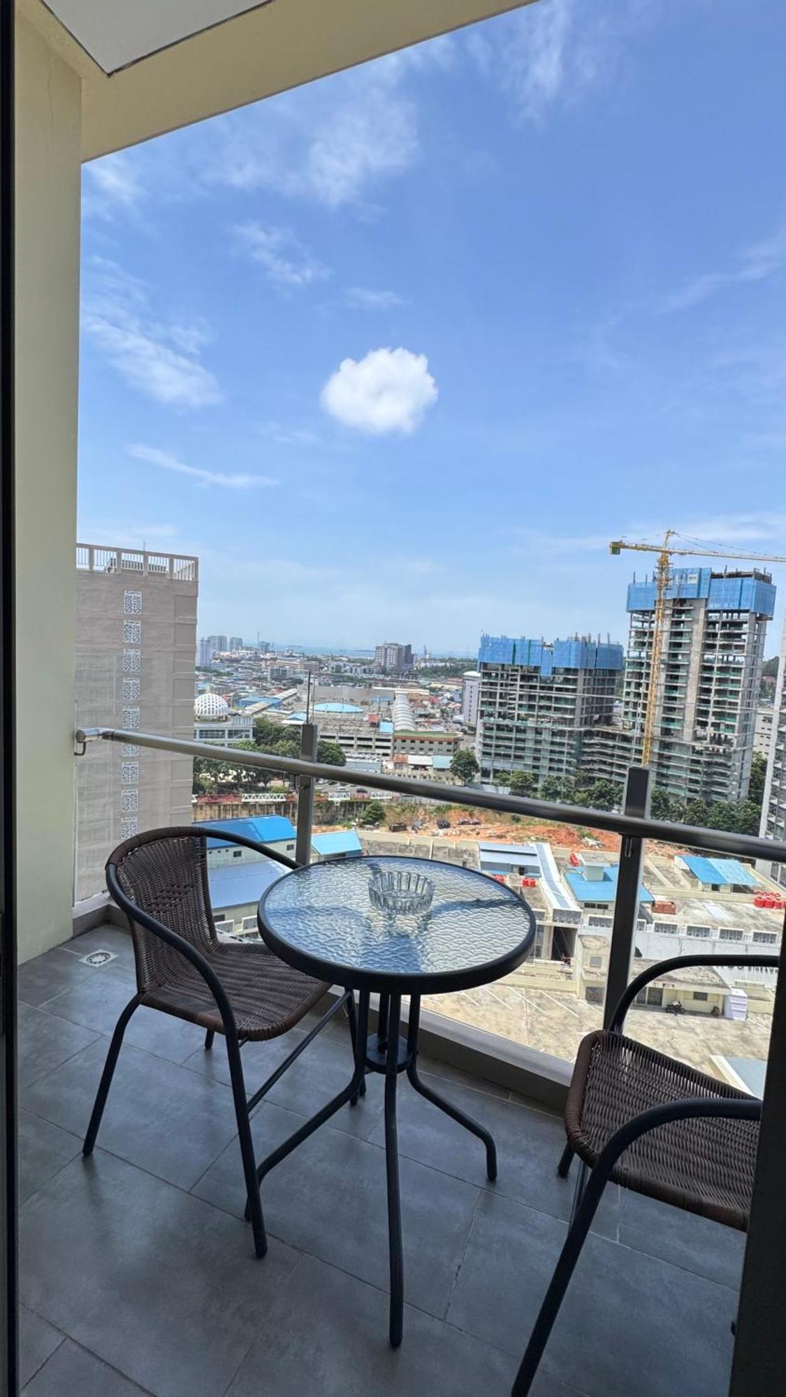 Nagoya Thamrin Apartment High Floor With View מראה חיצוני תמונה