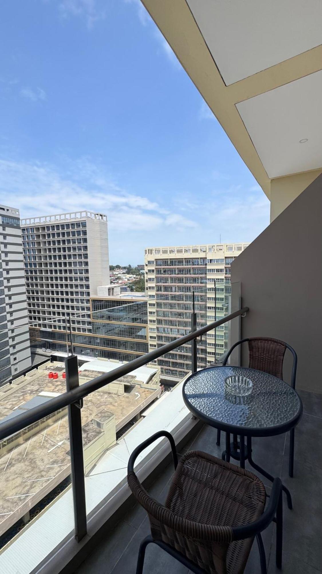 Nagoya Thamrin Apartment High Floor With View מראה חיצוני תמונה