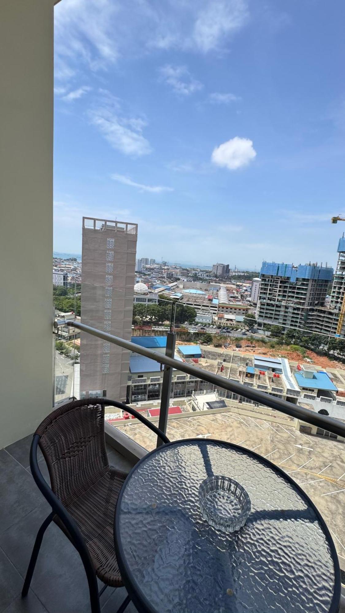 Nagoya Thamrin Apartment High Floor With View מראה חיצוני תמונה